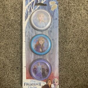 Disney Frozen Blue and Purple yo yos